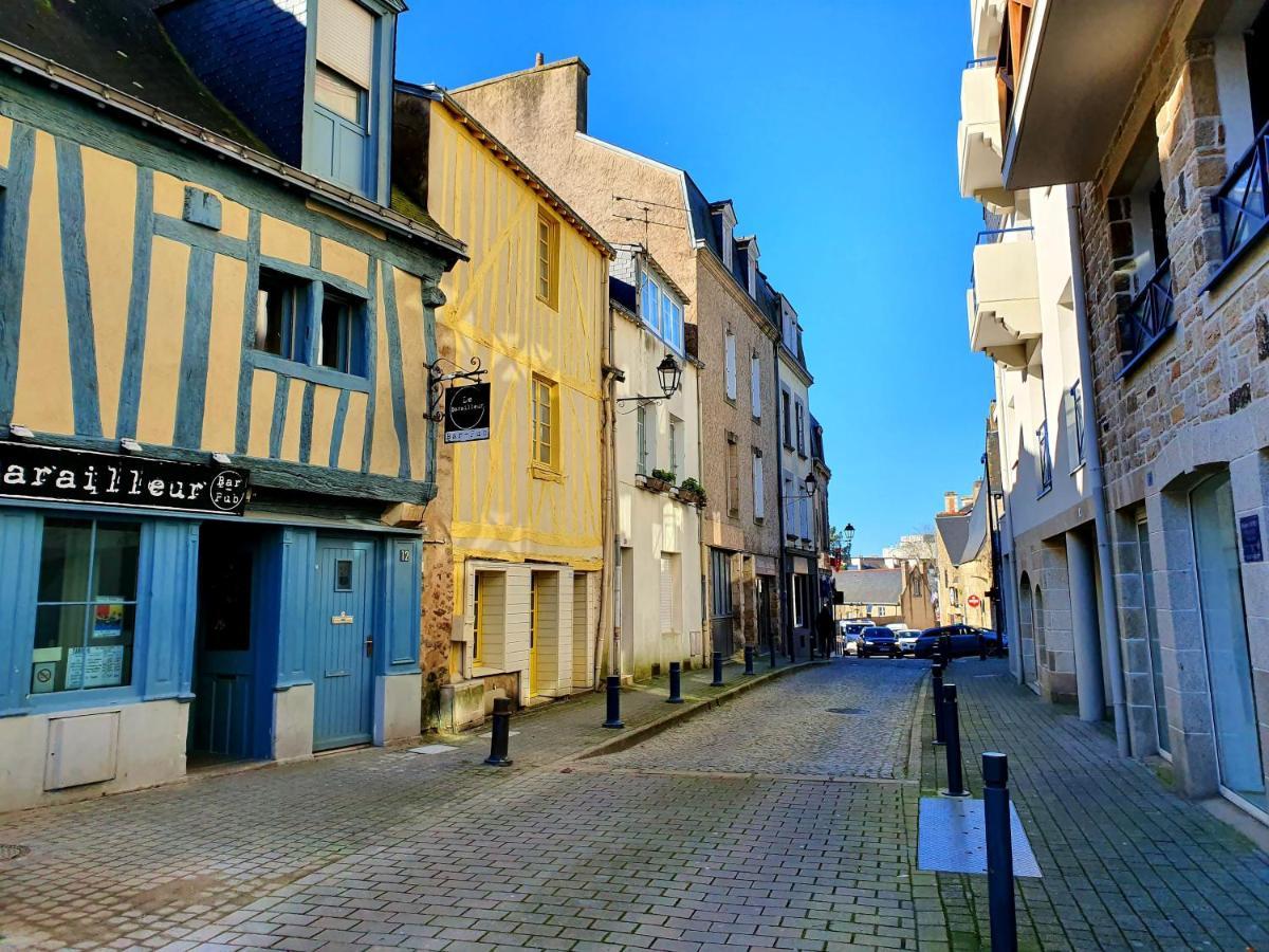 Studio Tout Confort Avec Vue Cathedrale A St Patern Vannes-Centre Apartment Exterior photo